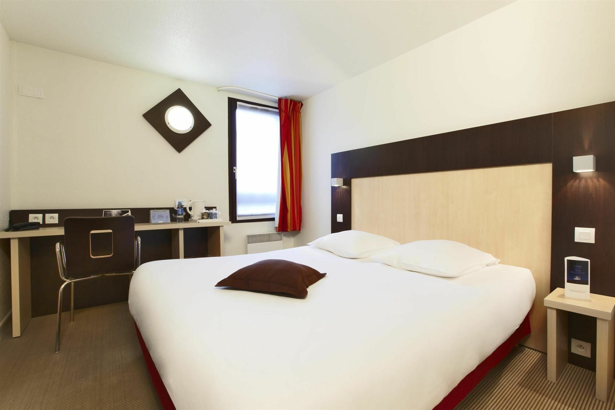 Kyriad Rouen Nord - Mont Saint Aignan Hotel Luaran gambar